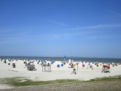 Strand, Dornumersiel, Strandkörbe, Kinderspielplatz, Niveaball, Nordsee, Meer